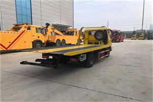 多伦非事故拖车