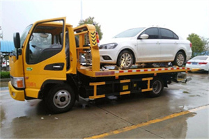 多伦附近拖车救援24小时服务热线